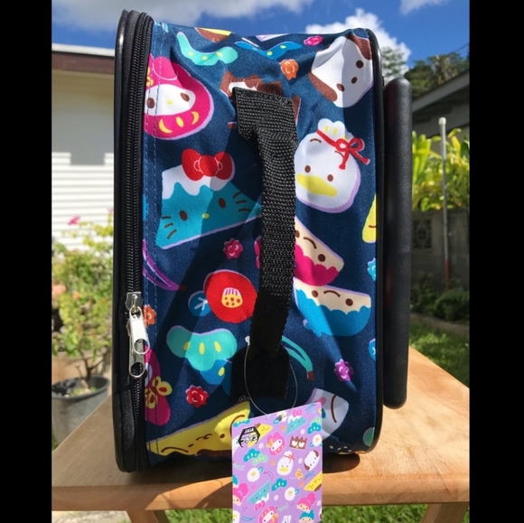 Hello Kitty & Friends Sanrio Carry On Suit Case Rolling Luggage Collapsible NWT - Picture 6 of 7
